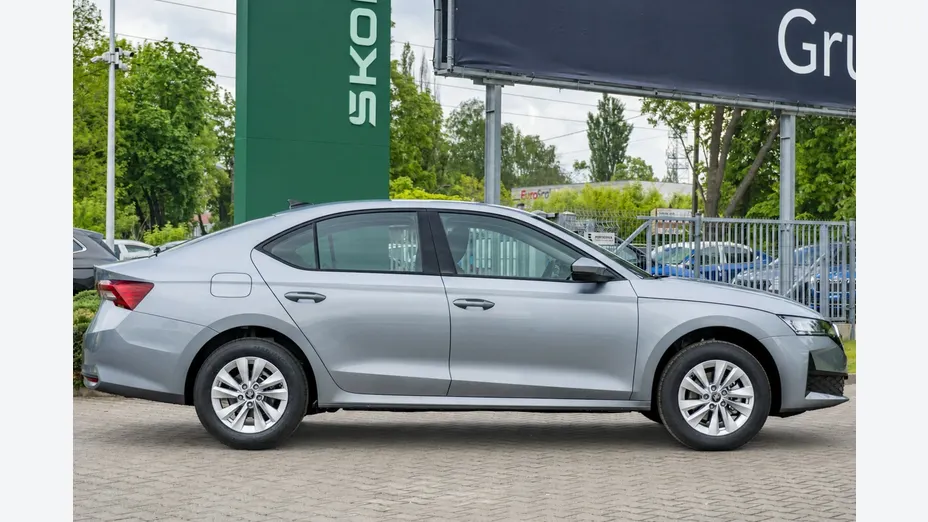 SKODA Octavia -