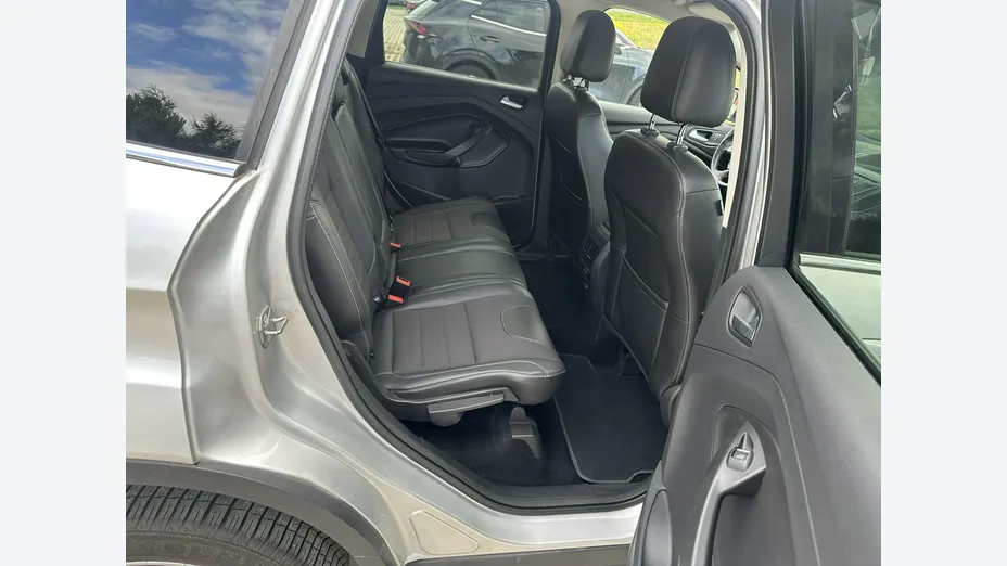 FORD Kuga -