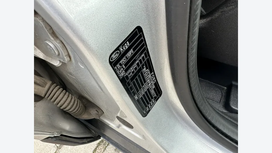 FORD Kuga -