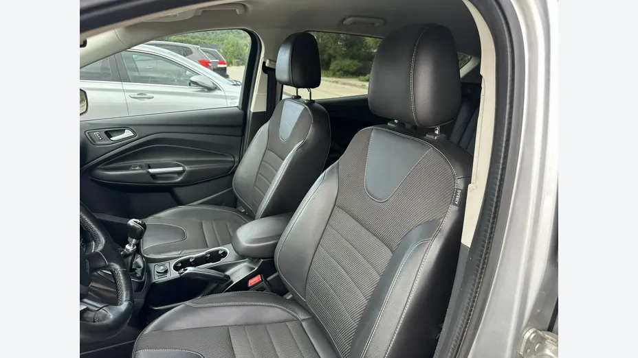 FORD Kuga -