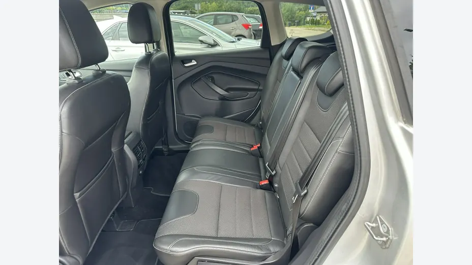 FORD Kuga -