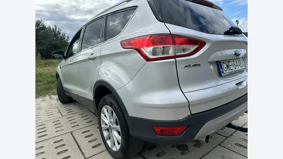 FORD Kuga -