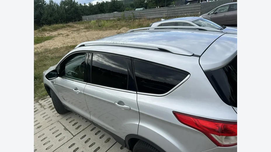 FORD Kuga -