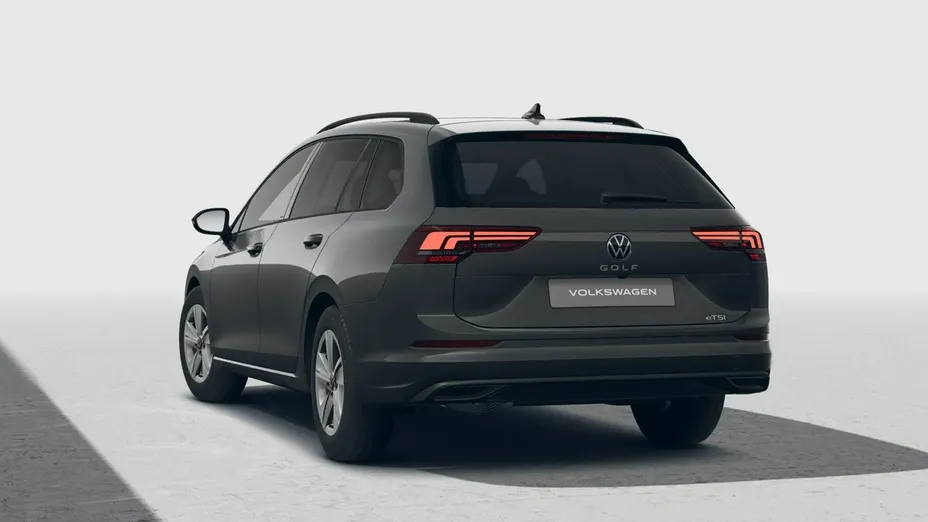VOLKSWAGEN Golf -