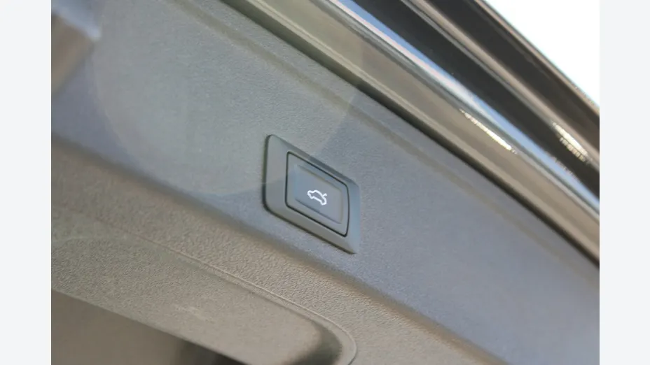 AUDI A4 -