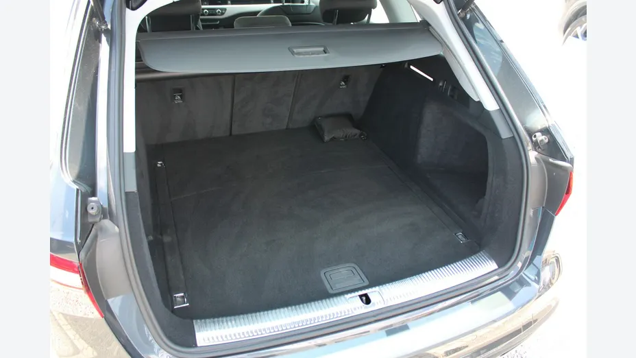 AUDI A4 -