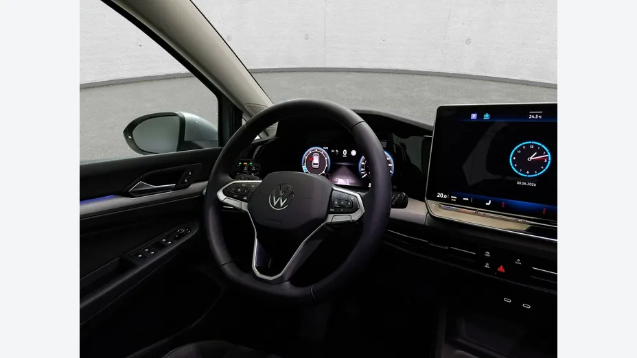 VOLKSWAGEN Golf -