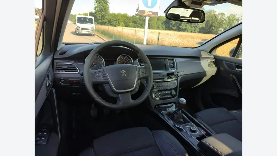 PEUGEOT 508 -