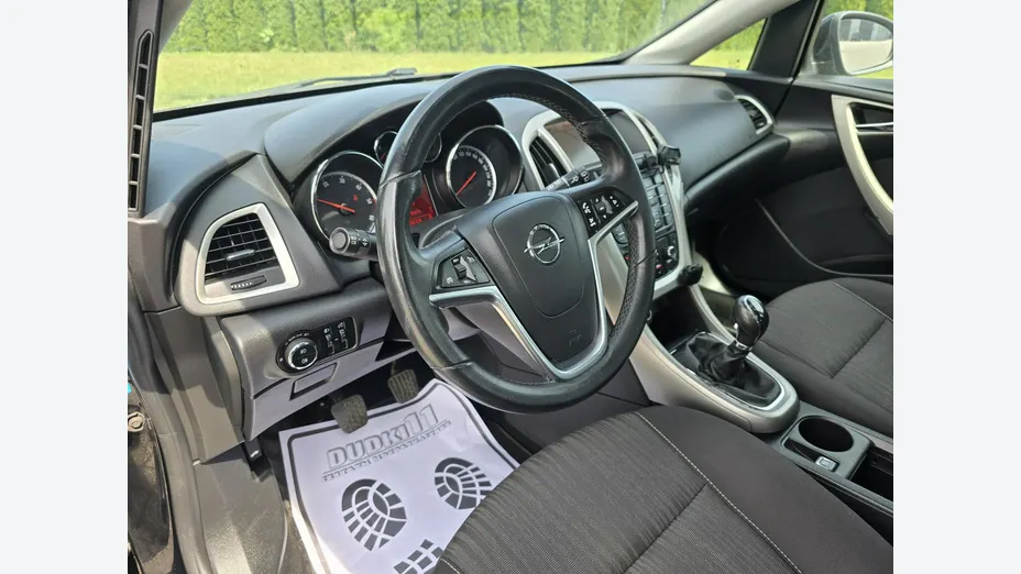OPEL Astra -