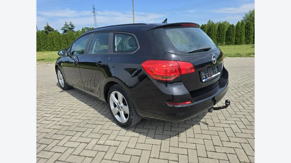 OPEL Astra -
