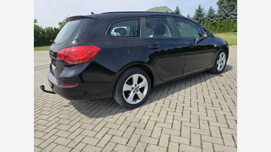OPEL Astra -