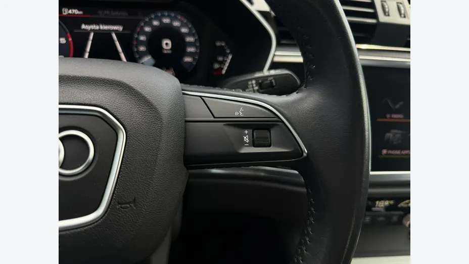 AUDI Q3 -