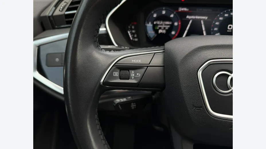 AUDI Q3 -