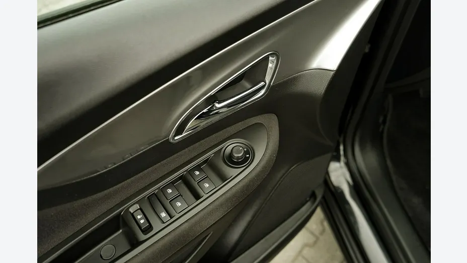 OPEL Mokka -