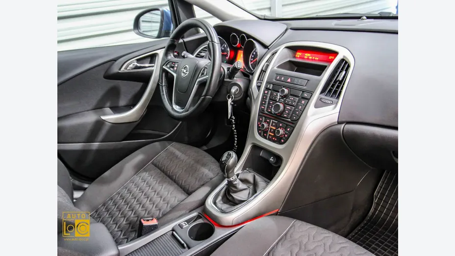OPEL Astra -