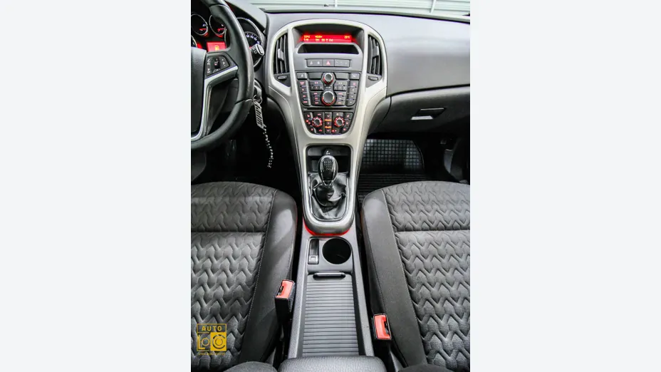 OPEL Astra -