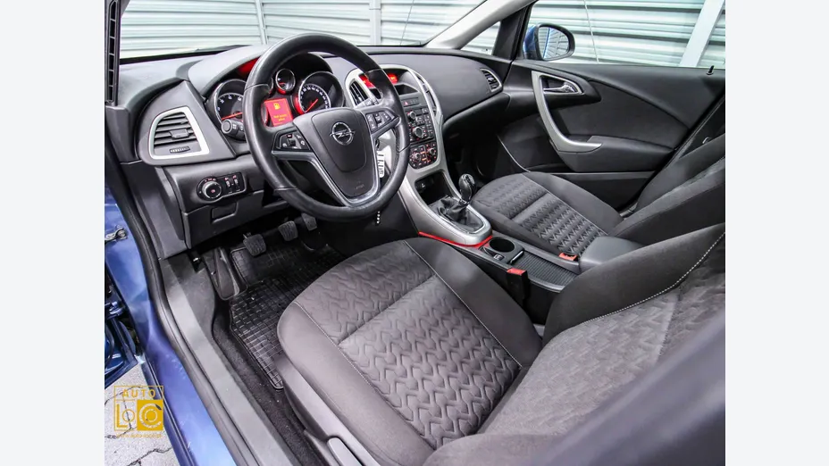 OPEL Astra -
