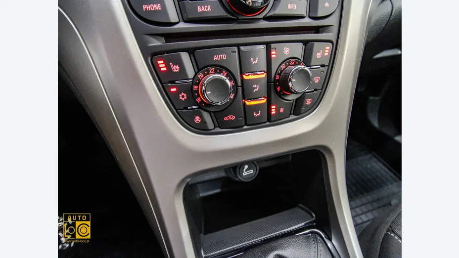 OPEL Astra -