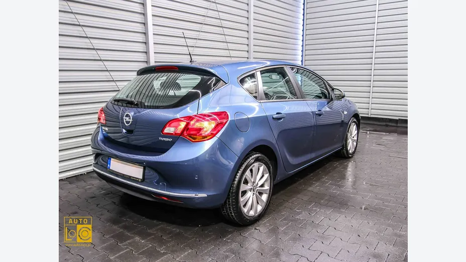 OPEL Astra -