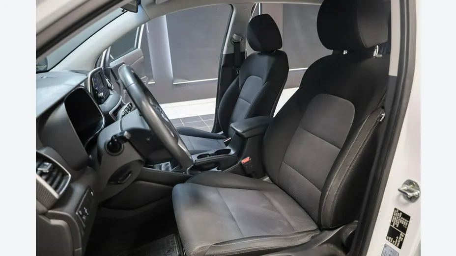 HYUNDAI Tucson -