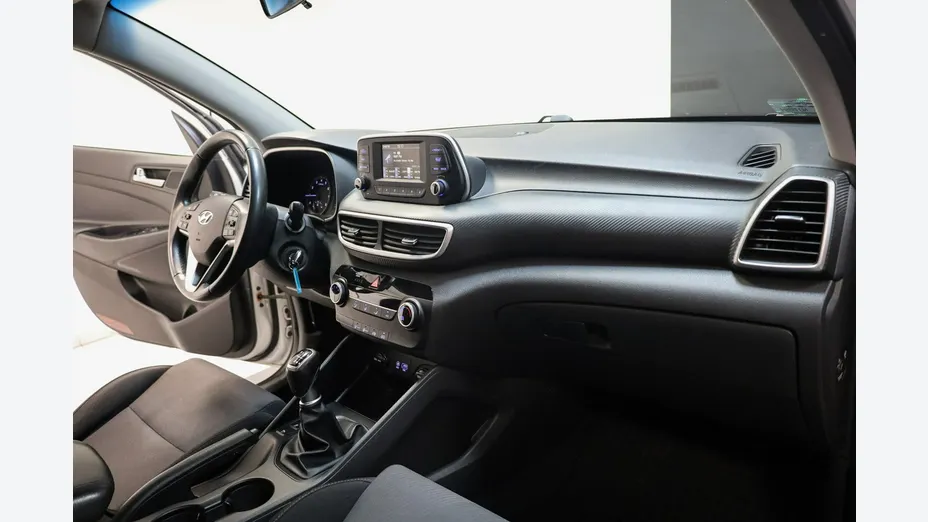 HYUNDAI Tucson -