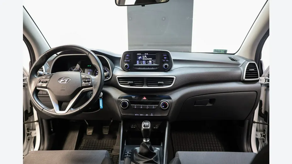 HYUNDAI Tucson -
