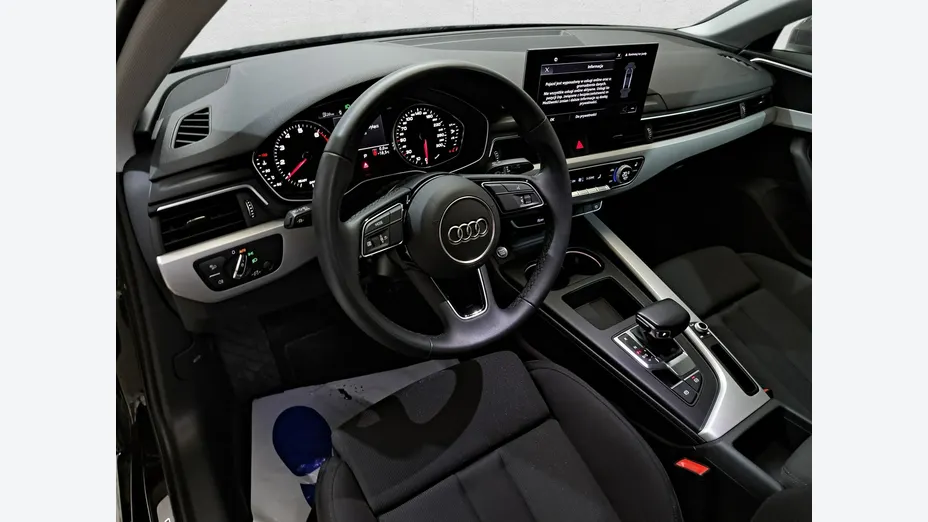 AUDI A4 -