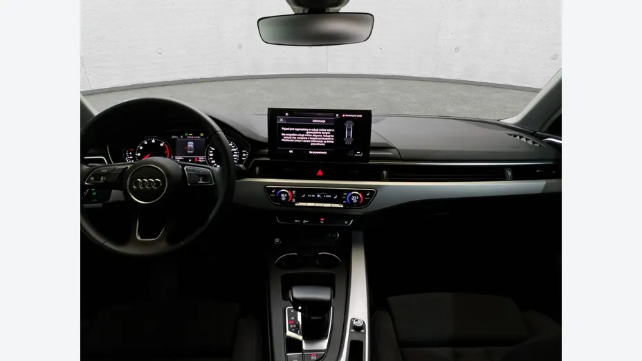 AUDI A4 -