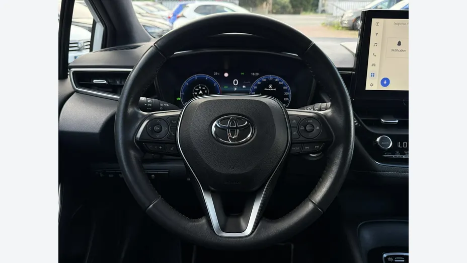 TOYOTA Corolla -