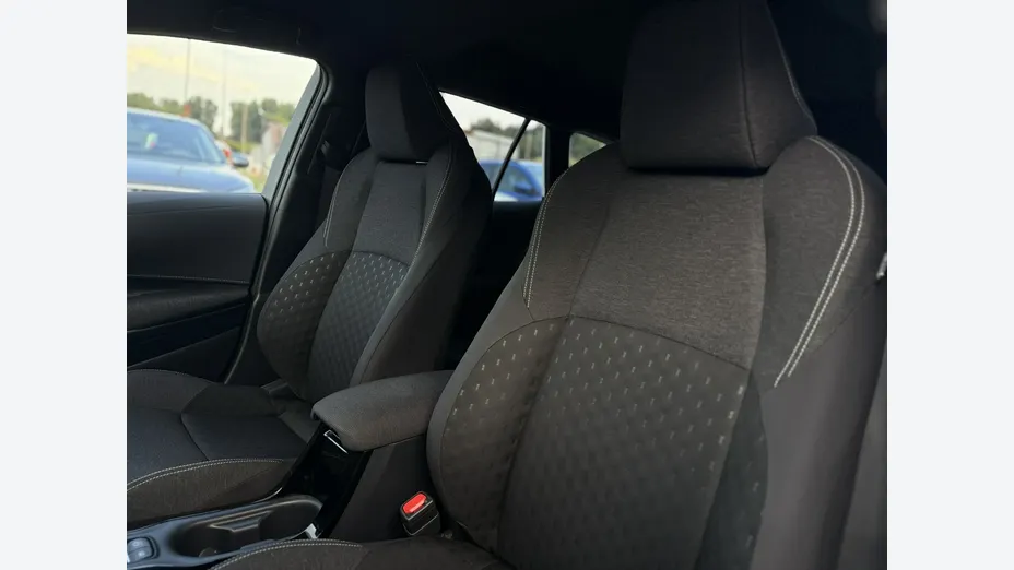 TOYOTA Corolla -