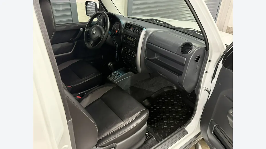 SUZUKI Jimny -