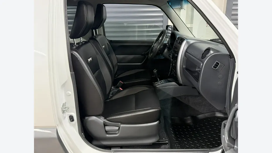 SUZUKI Jimny -