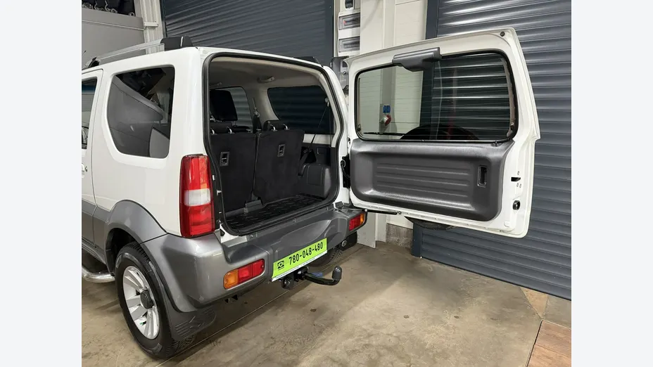 SUZUKI Jimny -