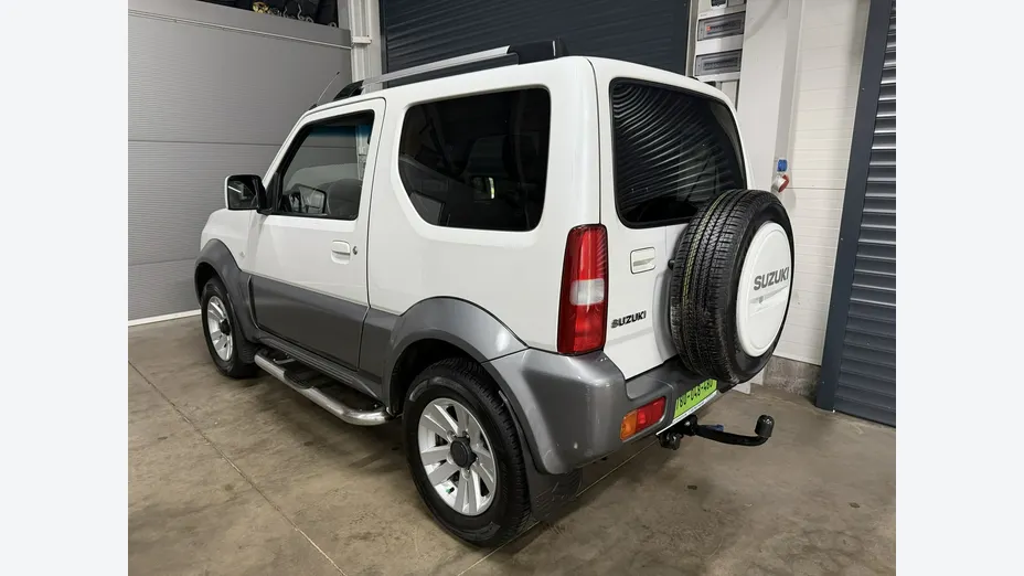 SUZUKI Jimny -