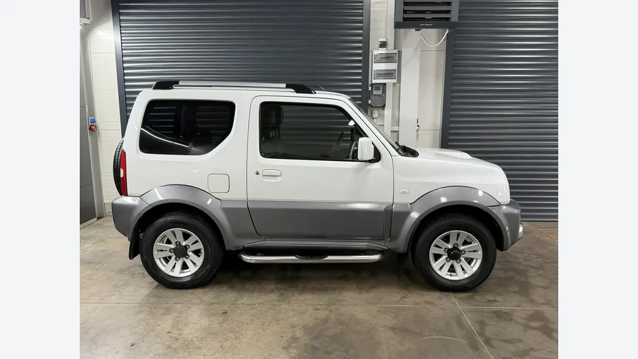 SUZUKI Jimny -