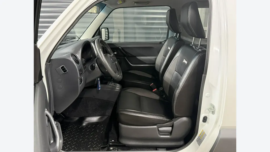 SUZUKI Jimny -