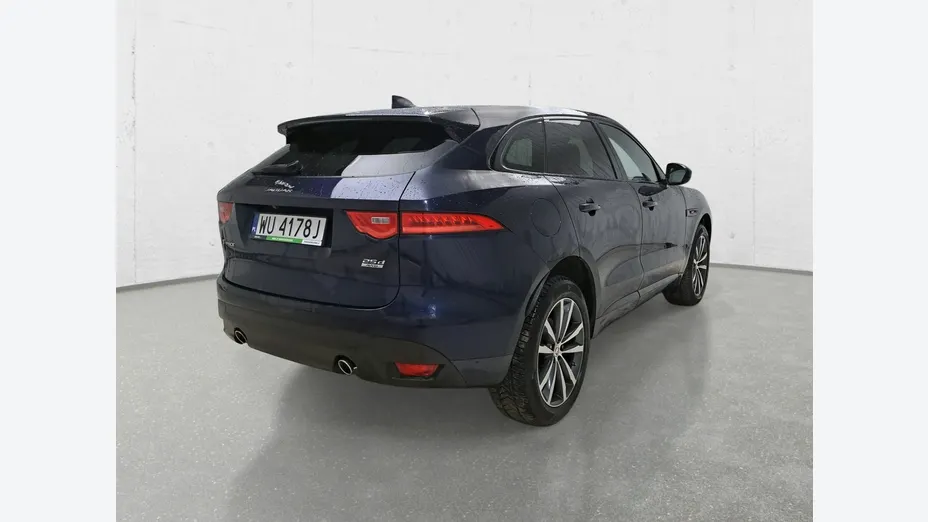 JAGUAR F-Pace -