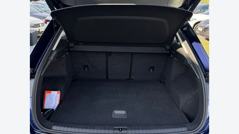 AUDI Q3 -