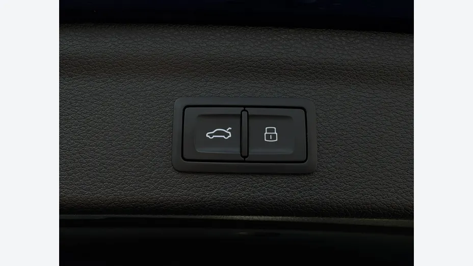 AUDI Q3 -