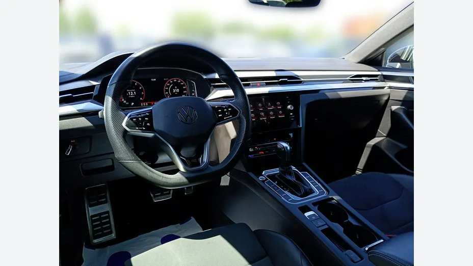 VOLKSWAGEN Arteon -