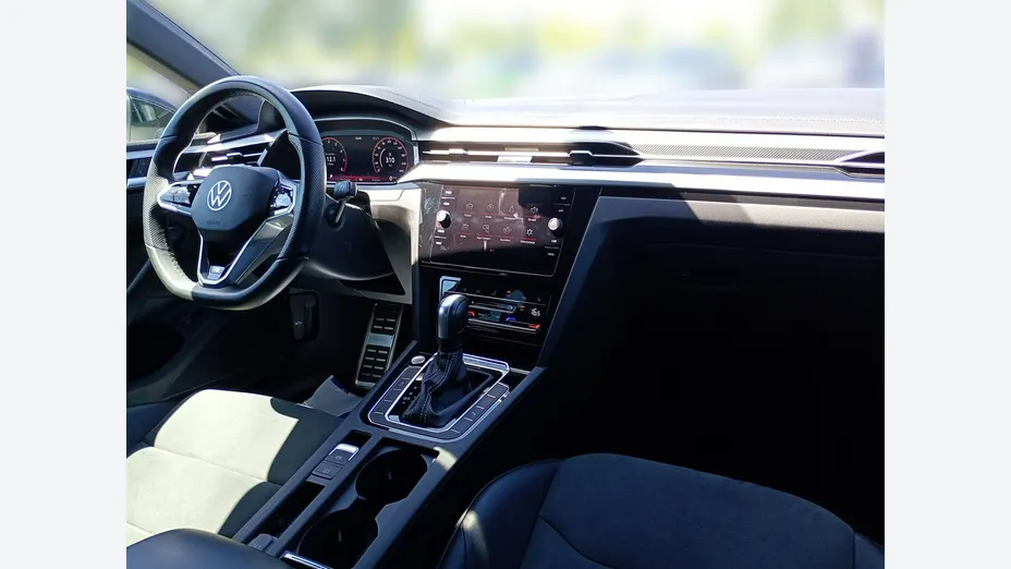 VOLKSWAGEN Arteon -