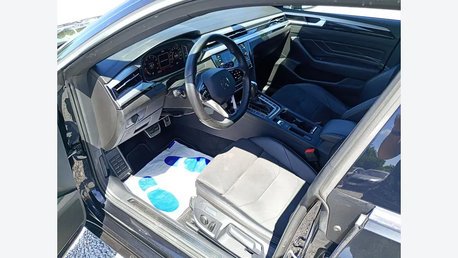 VOLKSWAGEN Arteon -