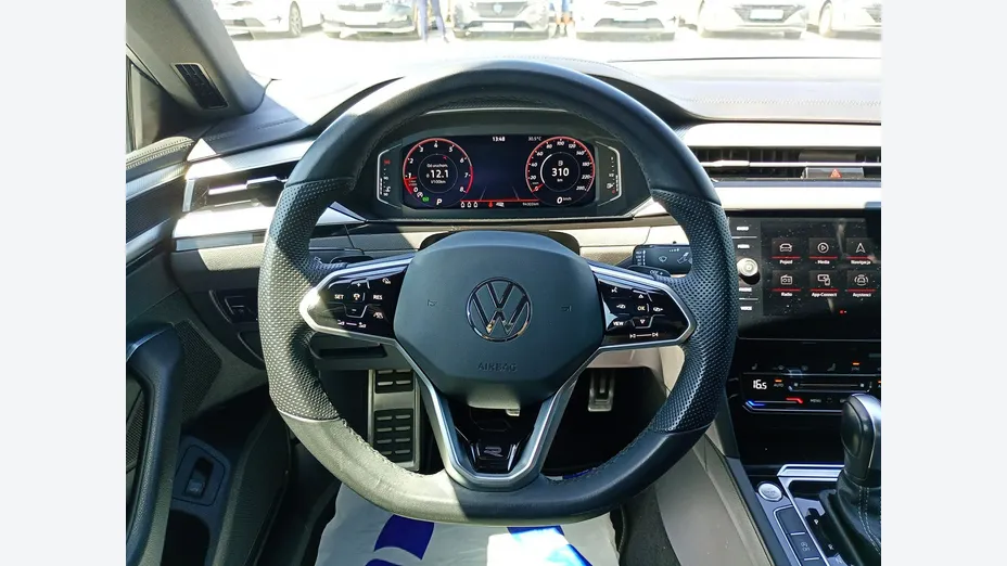 VOLKSWAGEN Arteon -