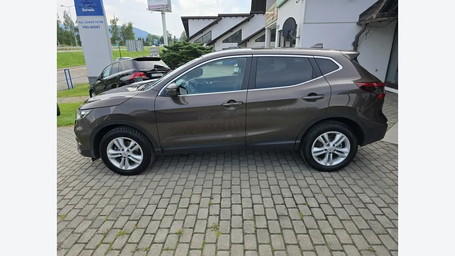 NISSAN Qashqai -
