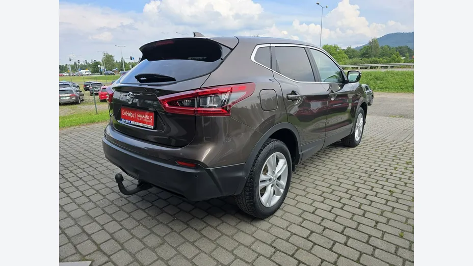 NISSAN Qashqai -