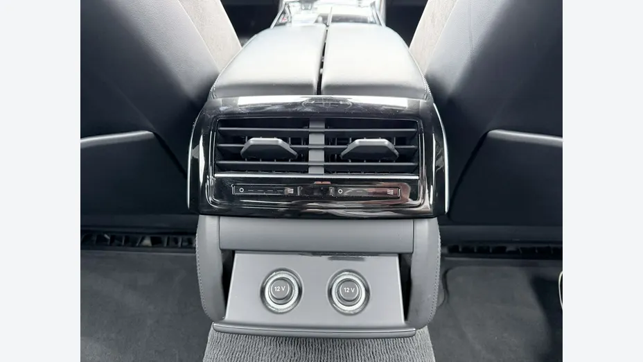 AUDI A8 -