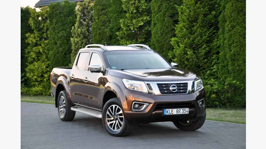 NISSAN Navara -