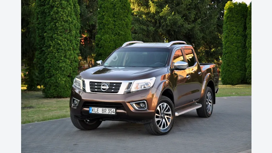 NISSAN Navara -