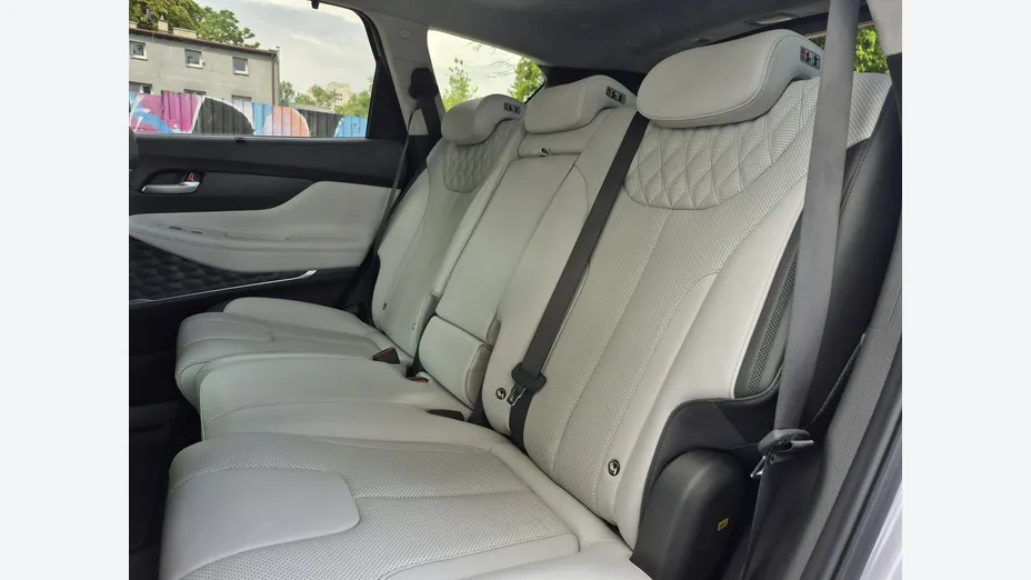 HYUNDAI Santa Fe -