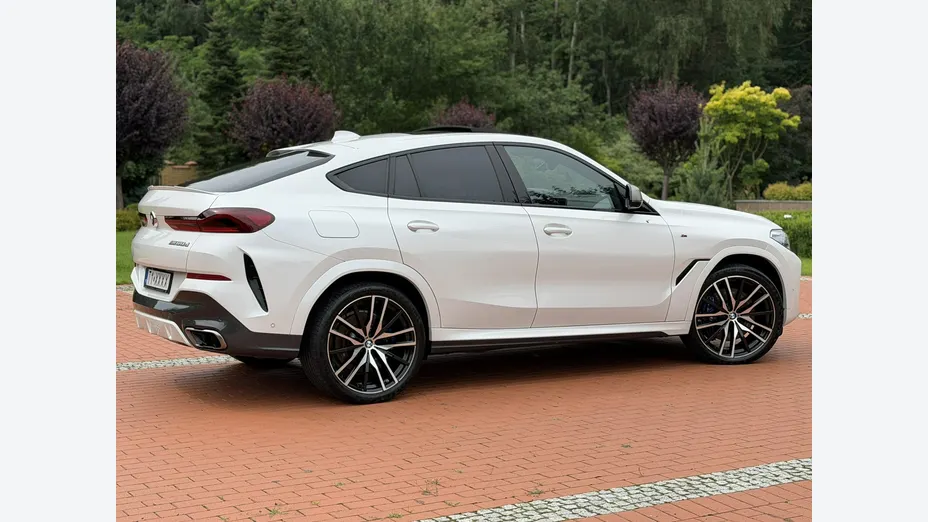 BMW X6 -
